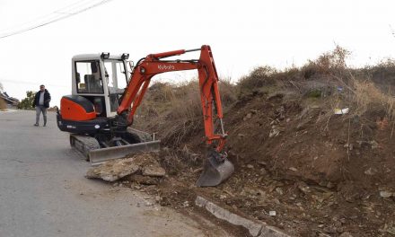 Започна изградбата на тротоари на неколку локации во Кочани