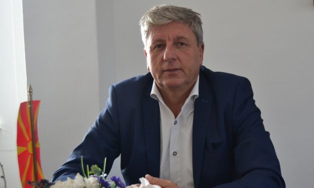 Честитка од градоначалникот Илијев за Денот на Власите