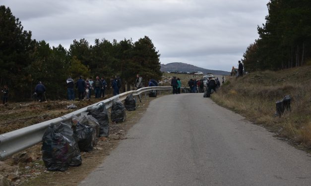 Акција за расчистување на отпадот на неколку локации во Кочани