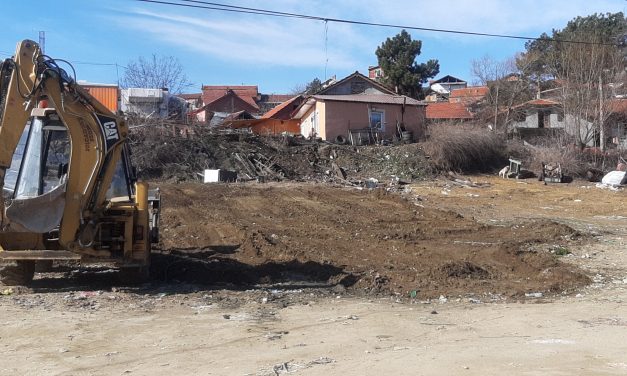 Расчистување на отпадот во населбата Трајаново Трло