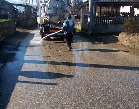 КЈП „Водовод“ ги дезинфицира улиците во населените места