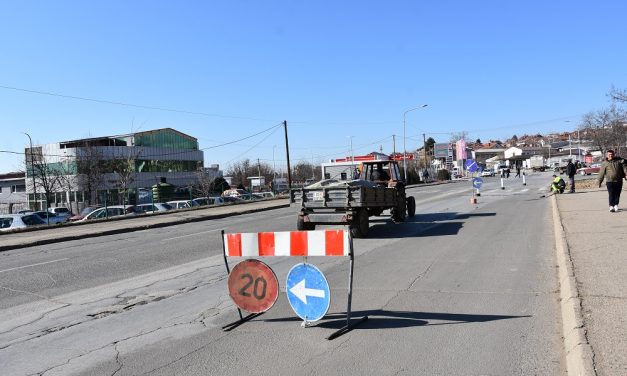 Почна изградбата на три кружни текови на булеварот „Тодосија Паунов“ во Кочани