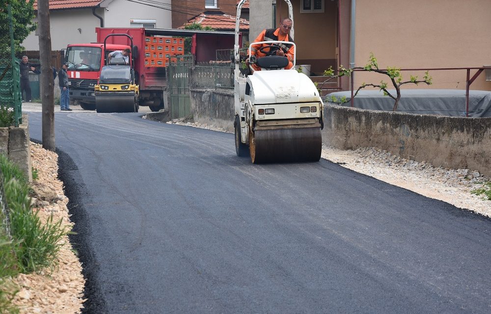 Се асфалтира улицата „Христијан Карпош“ во Оризари