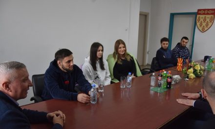 Остварена средба меѓу градоначалникот и новиот член на БК „Спартак“, Расул Шапиев