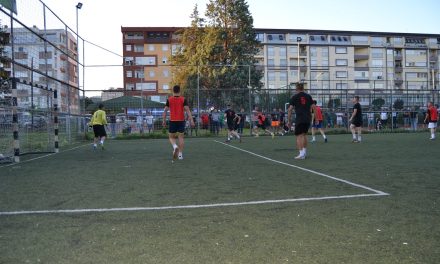 Финалето од Петровденскиот турнир во мал фудбал меѓу екипите на „Ауто велт“ и „Фичобарбер Шери казино“