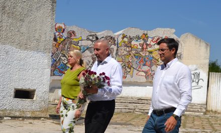 Во чест на Илинден – делегации положија цвеќе и оддадоа почит на жртвите за слободна Македонија