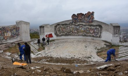 Започна санацијата на архитектурата и партерното уредување на Споменикот на слободата во Кочани