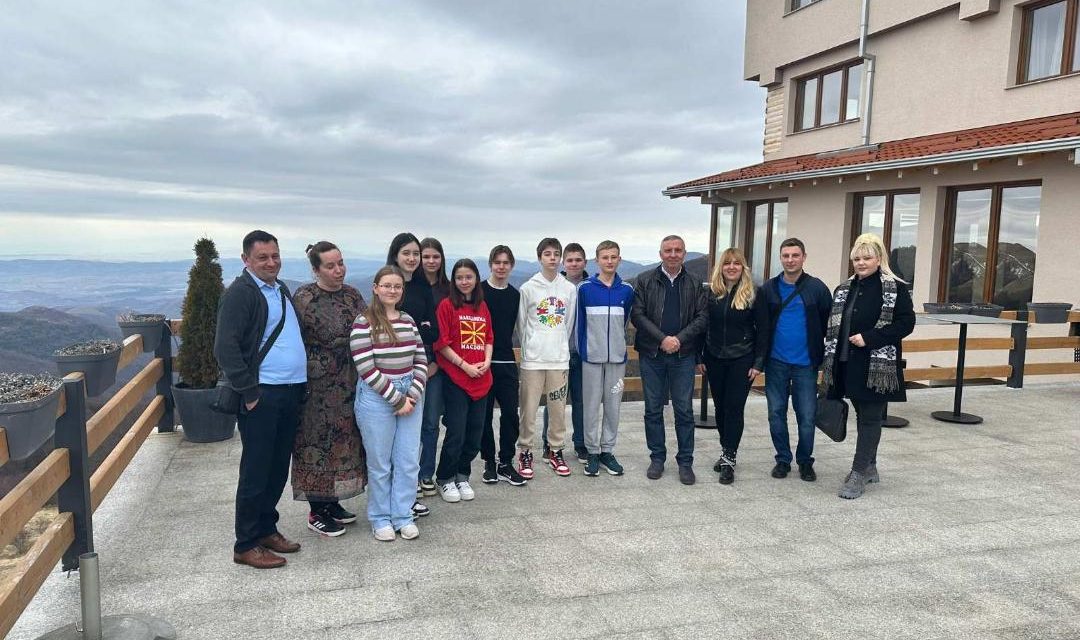 Ученици од збартимената општина Крижевци на зимување на Пониква