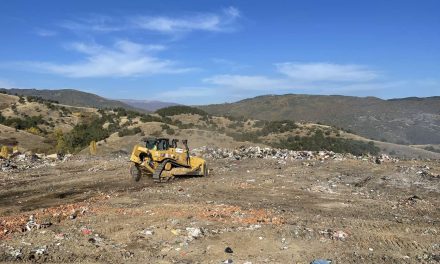 Градската депонија во Кочани интензивно се расчистува – се подготвува за третман со алги