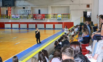 Безбедноста на прво место – трибина за законските обврски за управување велосипеди и мотоцикли