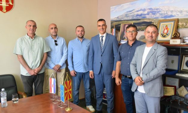 Делегација од Општина Кочани во посета на Шибеник