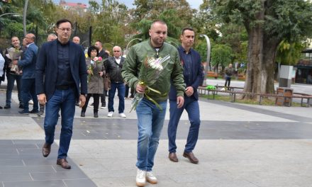 Делегации положија свежо цвеќе по повод 11 Октомври – Денот на македонското востание