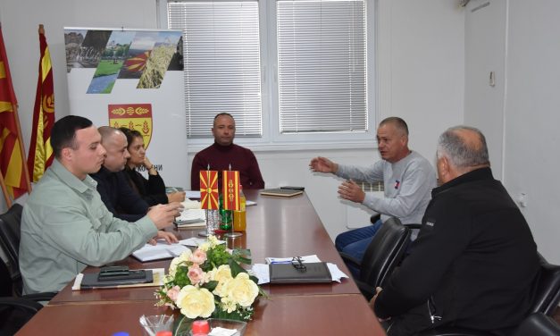 Започнаа средбите на жители на Кочани со градоначалникот Владко Грозданов