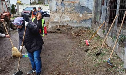 Расчистен запуштениот простор околу поранешниот хотел „Турист“