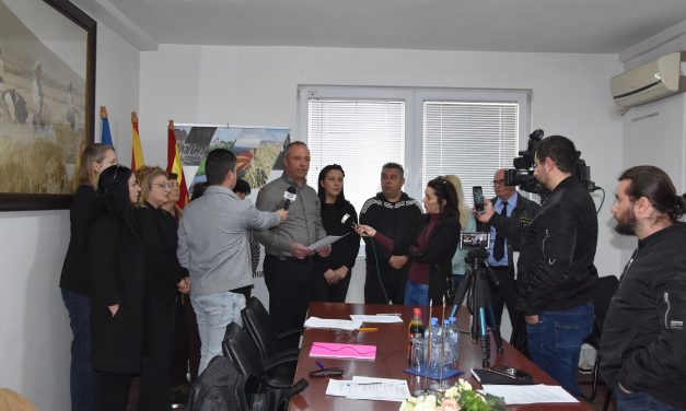 Најавени бројни гости и делегации – градоначалникот на Кочани апелира во претстојните денови жителите да се воздржат од користење автомобили