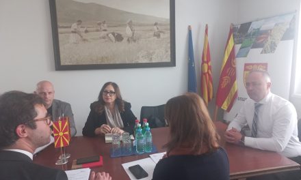 Средба на градоначалникот Грозданов со претставници на Францускиот институт – Скопје