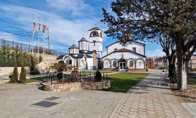 Верските обреди во Кочани по повод годишнината од трагичниот пожар – со највисоките црковни великодостојници